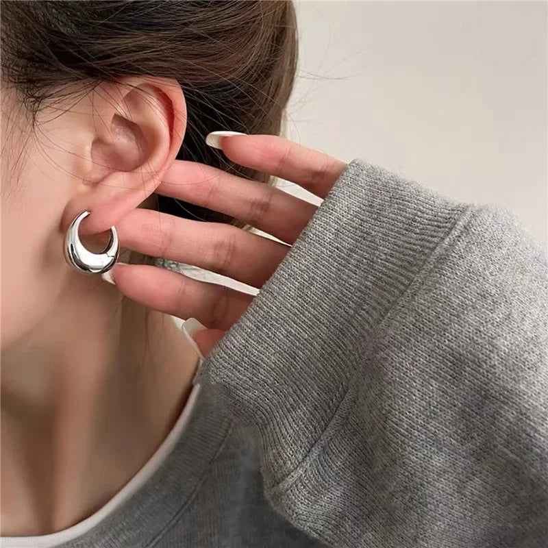 Huitan Fashion Metal Hoop Earrings for Women Simple Versatile Daily Wear Everyday Ear Accessories Young Girls Statement Jewelry