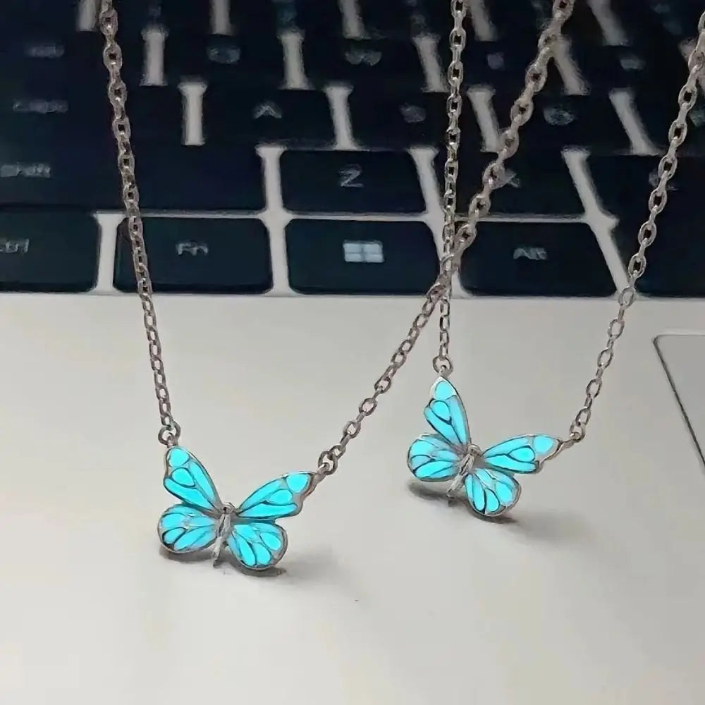 Fashion Simple Butterfly Necklace Blue Luminous Glow in The Dark Clavicle Chain Pendant Necklaces Party Jewelry Gift