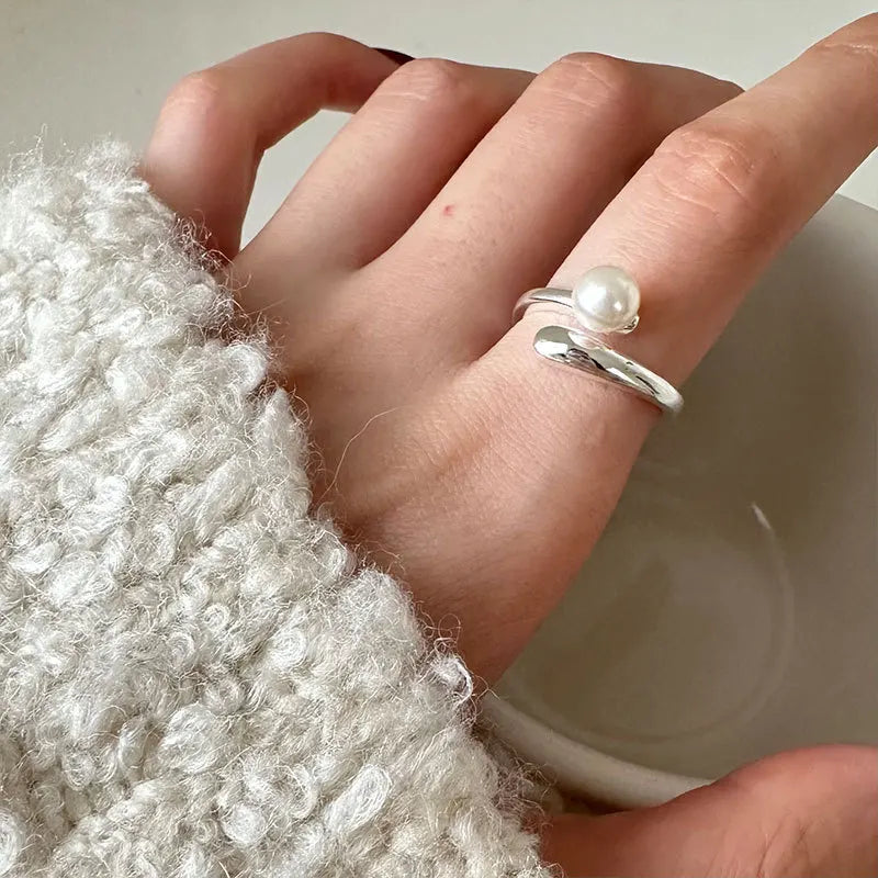 PANJBJ 925 Sterling Silver Pearl Irregular Ring for Women Shell Overlapping Hollow Sweet Design Jewelry Gift Dropshipping