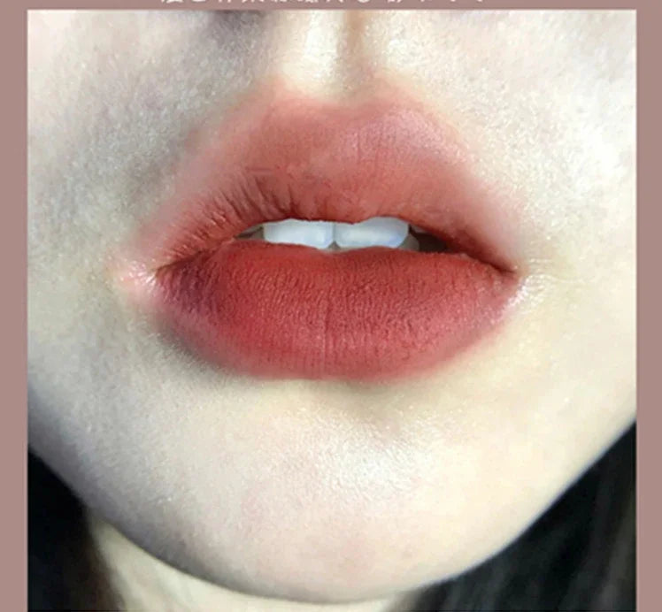 Velvet Matte Lipstick Cream Sexy Red Lip Tint Moisturizing Long Lasting Lip Gloss Waterproof Makeup Korean Cosmetics 6 Color