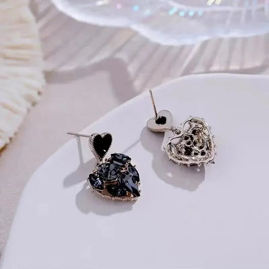 Woman's Temperament Gray Heart Shape Dangle Earrings Stud Natural Stone Craved Zinc Alloy Earrings Korean Style Evening Jewelry