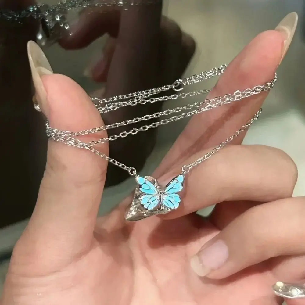 Fashion Simple Butterfly Necklace Blue Luminous Glow in The Dark Clavicle Chain Pendant Necklaces Party Jewelry Gift