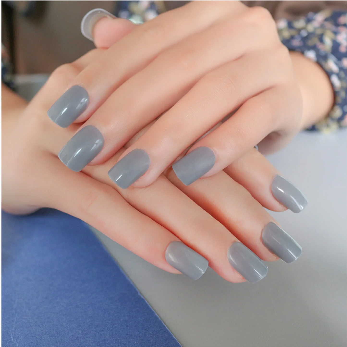 24pc nails Art Fake Nail Tips False Press on Coffin with Glue Stick Designs Clear Display Short Set Full Cover Artificial Square