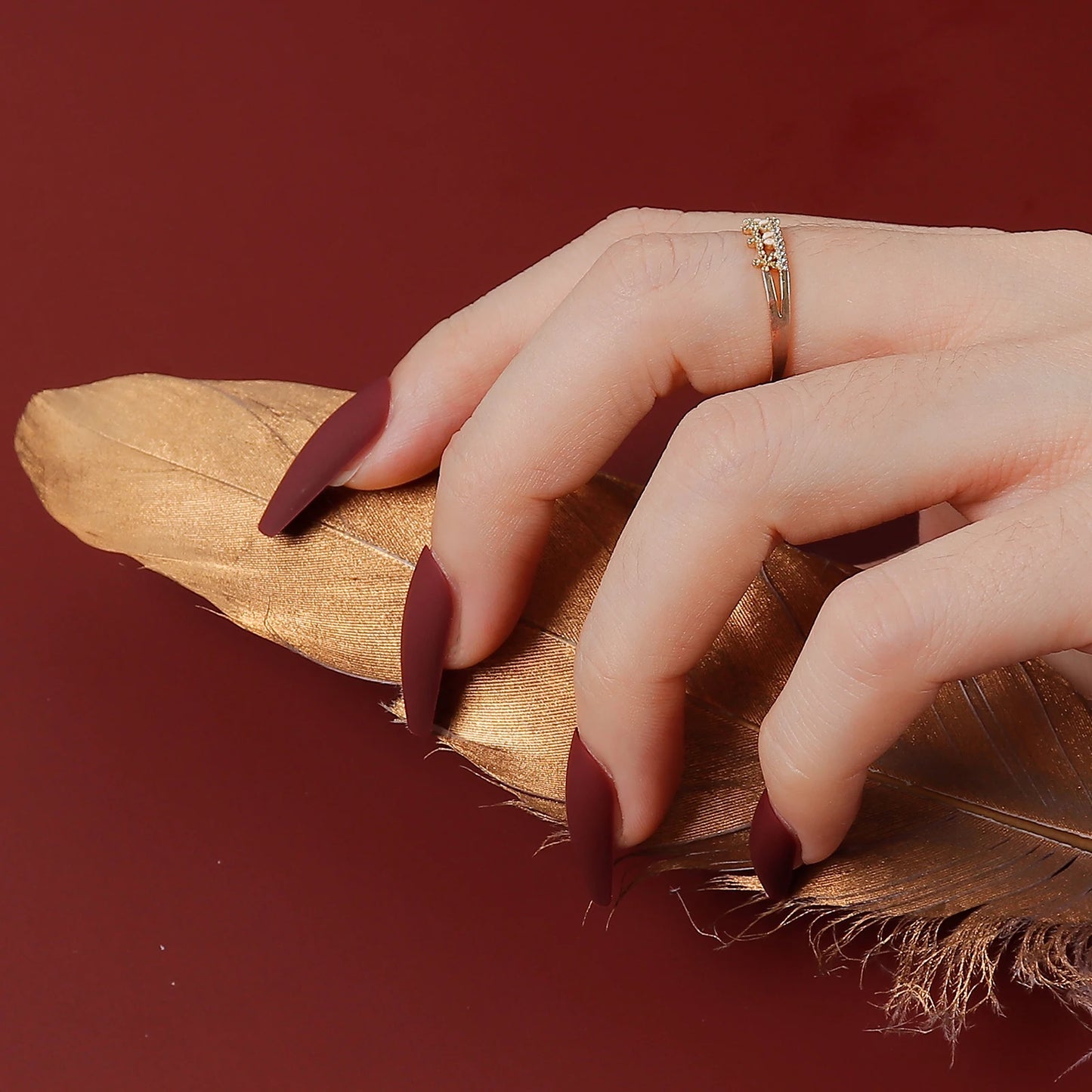 24Pcs Classical French Short Fake Nails Natural French Full Cover False Nails Classical Full Artificial Nails Basic Tools