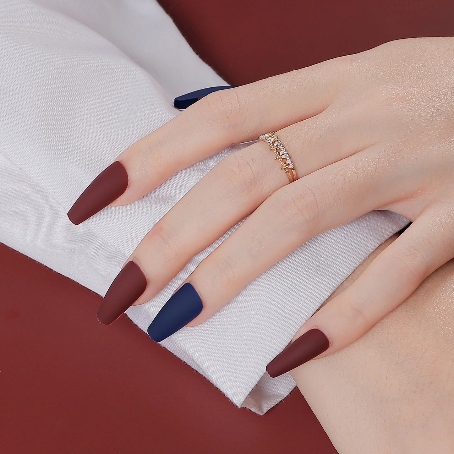 24Pcs Classical French Short Fake Nails Natural French Full Cover False Nails Classical Full Artificial Nails Basic Tools