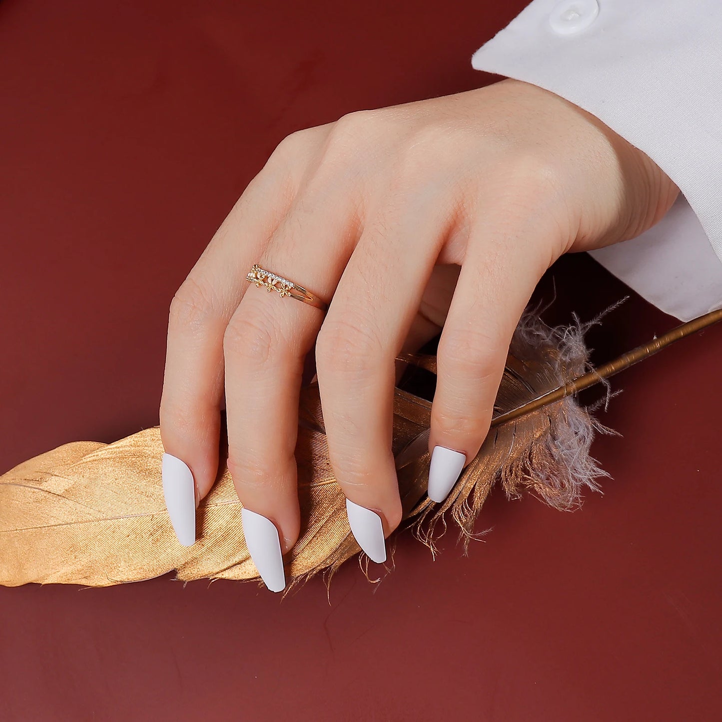 24Pcs Classical French Short Fake Nails Natural French Full Cover False Nails Classical Full Artificial Nails Basic Tools