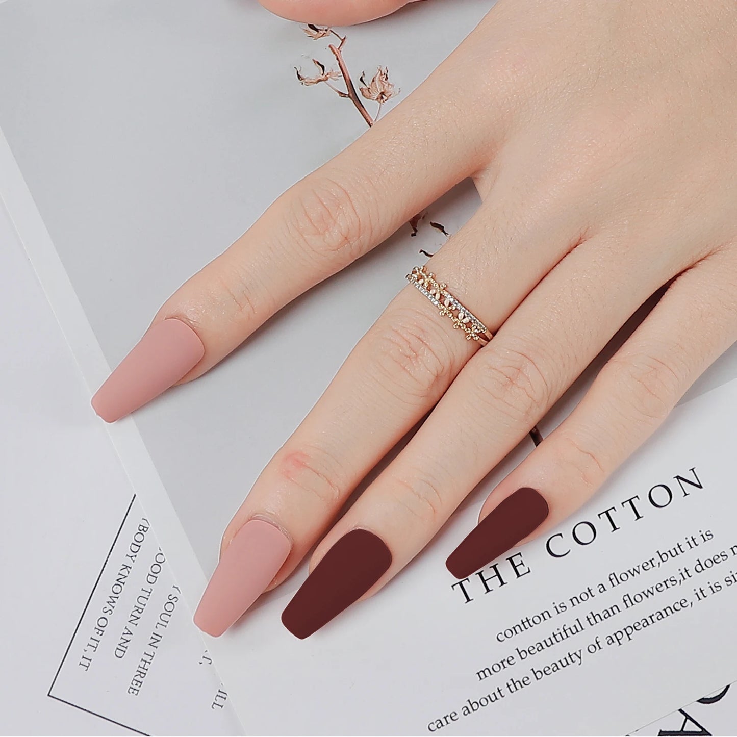 24Pcs Classical French Short Fake Nails Natural French Full Cover False Nails Classical Full Artificial Nails Basic Tools