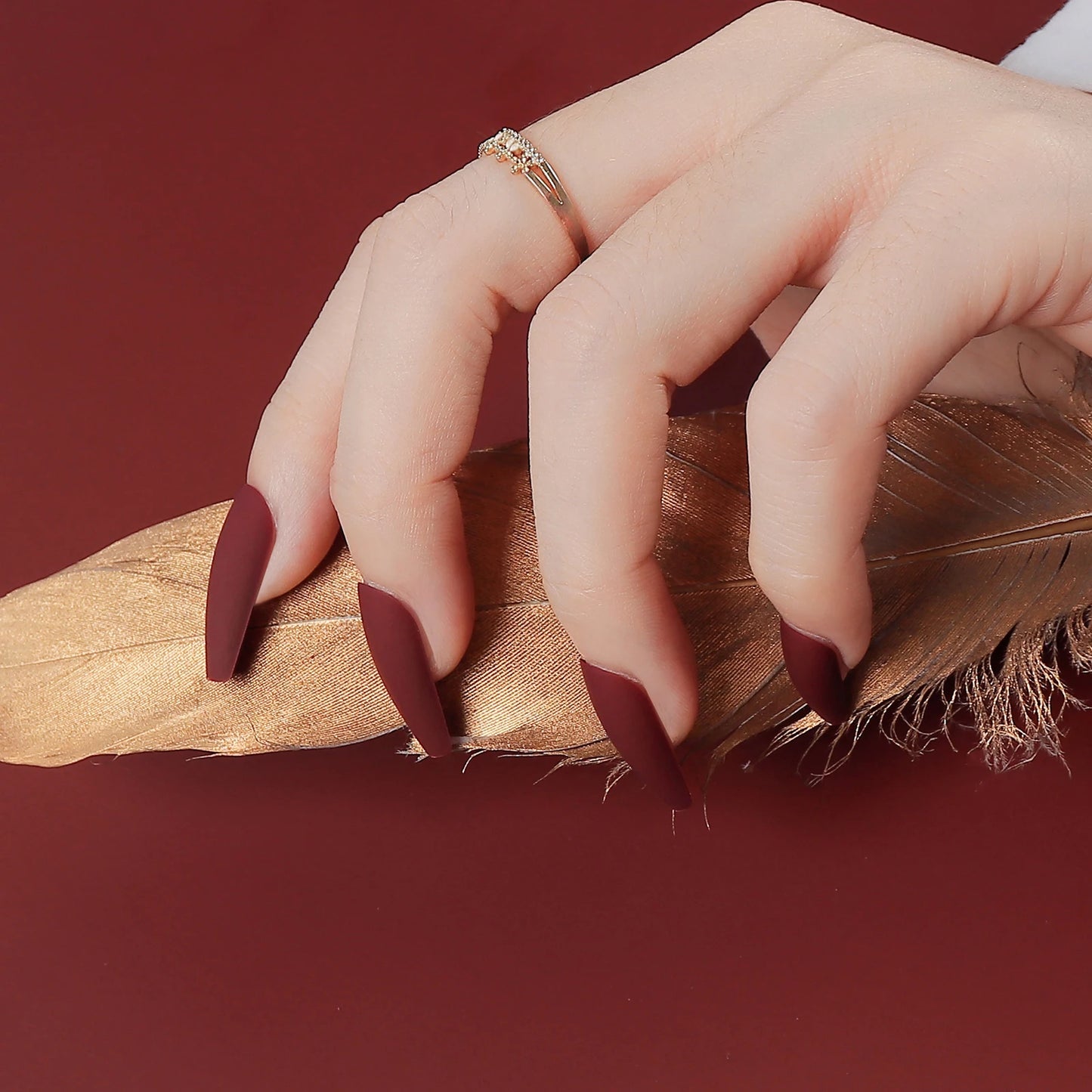 24Pcs Classical French Short Fake Nails Natural French Full Cover False Nails Classical Full Artificial Nails Basic Tools