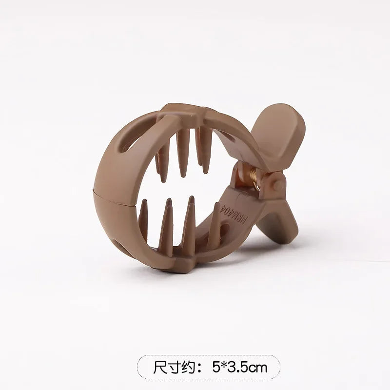 Round Hair Clip Grab High Ponytail Fixed Artifact Claw Hairpin Women Back Head Frosted Hairpin Anti-sagging Hair Style Claw Clip