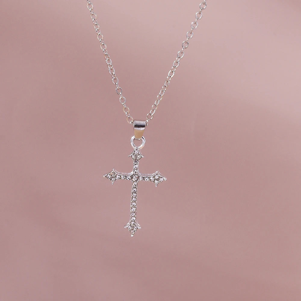 Y2K Crystal Butterfly Heart Necklace Fashion Kpop Shiny Clavicle Chain Necklaces for Women Girls New Trend Party Gifts Jewelry