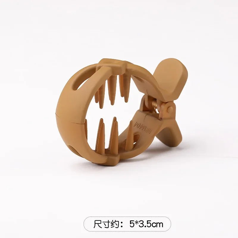 Round Hair Clip Grab High Ponytail Fixed Artifact Claw Hairpin Women Back Head Frosted Hairpin Anti-sagging Hair Style Claw Clip