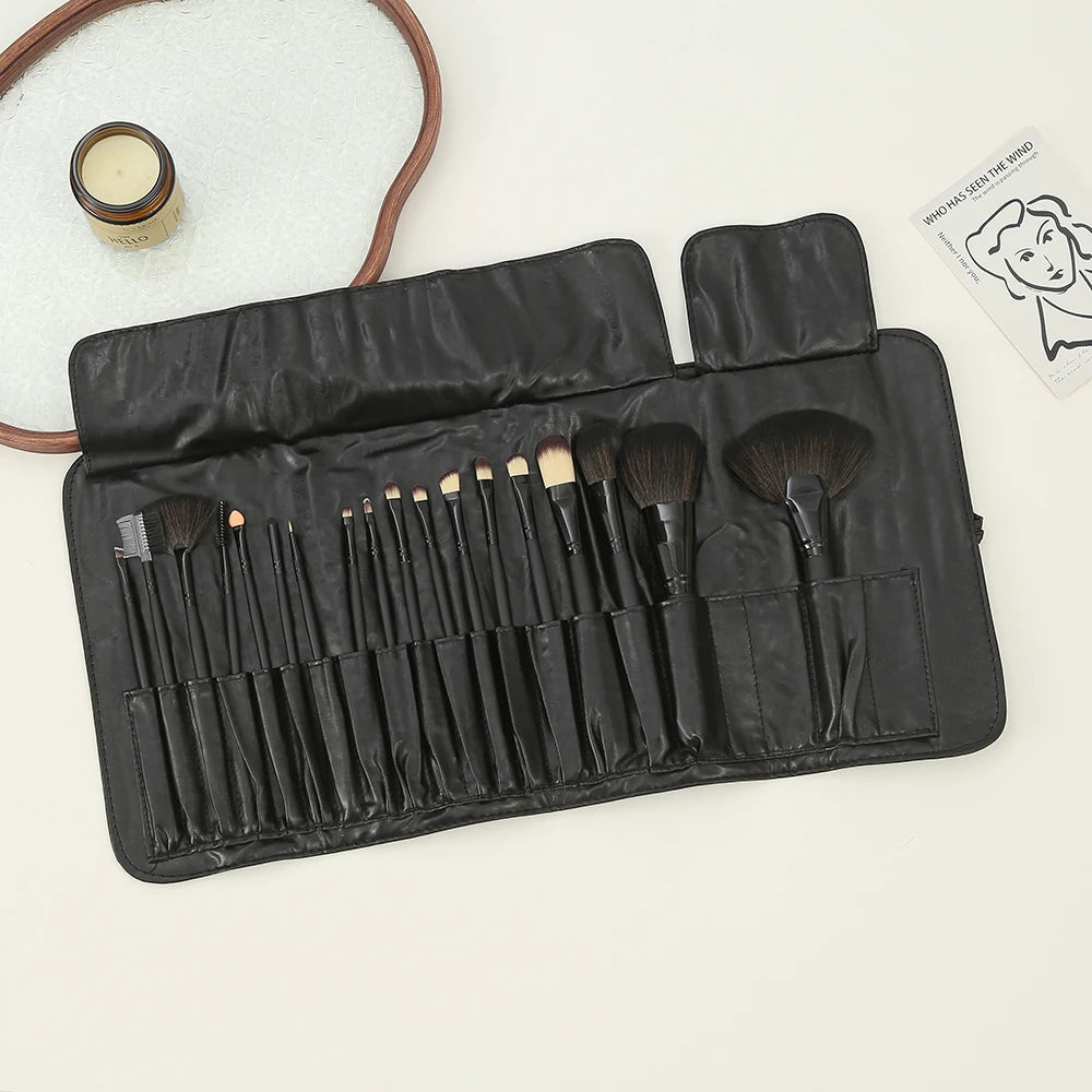 This Full - Sized Makeup Brush Set, Packed In A Handy Case, Offers Diverse Tools For Perfect Makeup Looks Anytime, Anywhere.