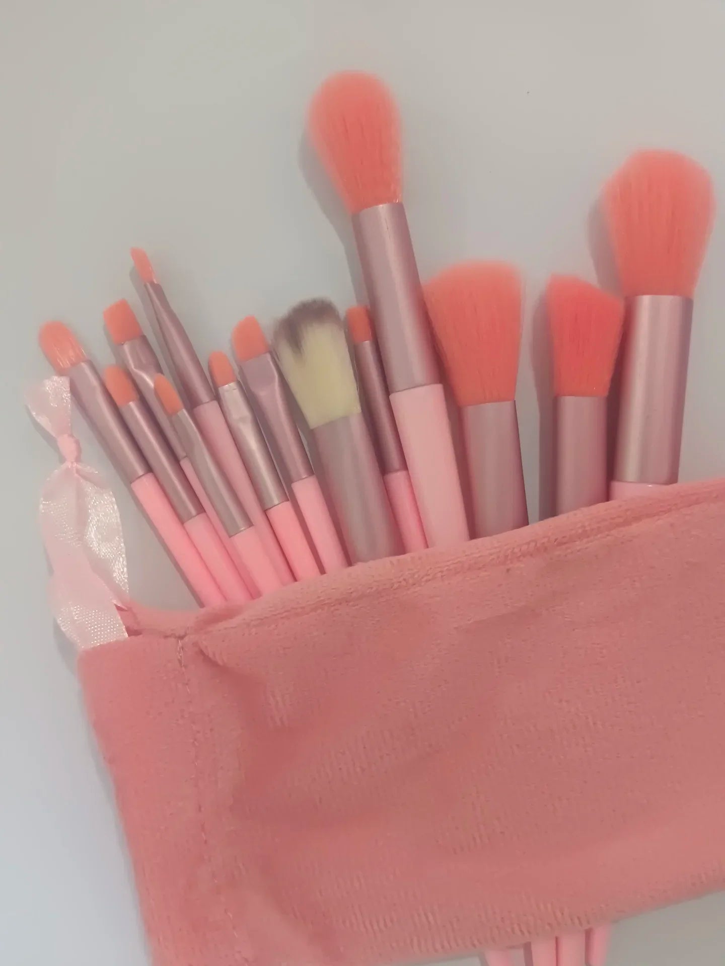 13 PCS Makeup Brushes Set Eye Shadow Foundation Women Cosmetic Brush Eyeshadow Blush Powder Blending Beauty Soft Make Up Tools