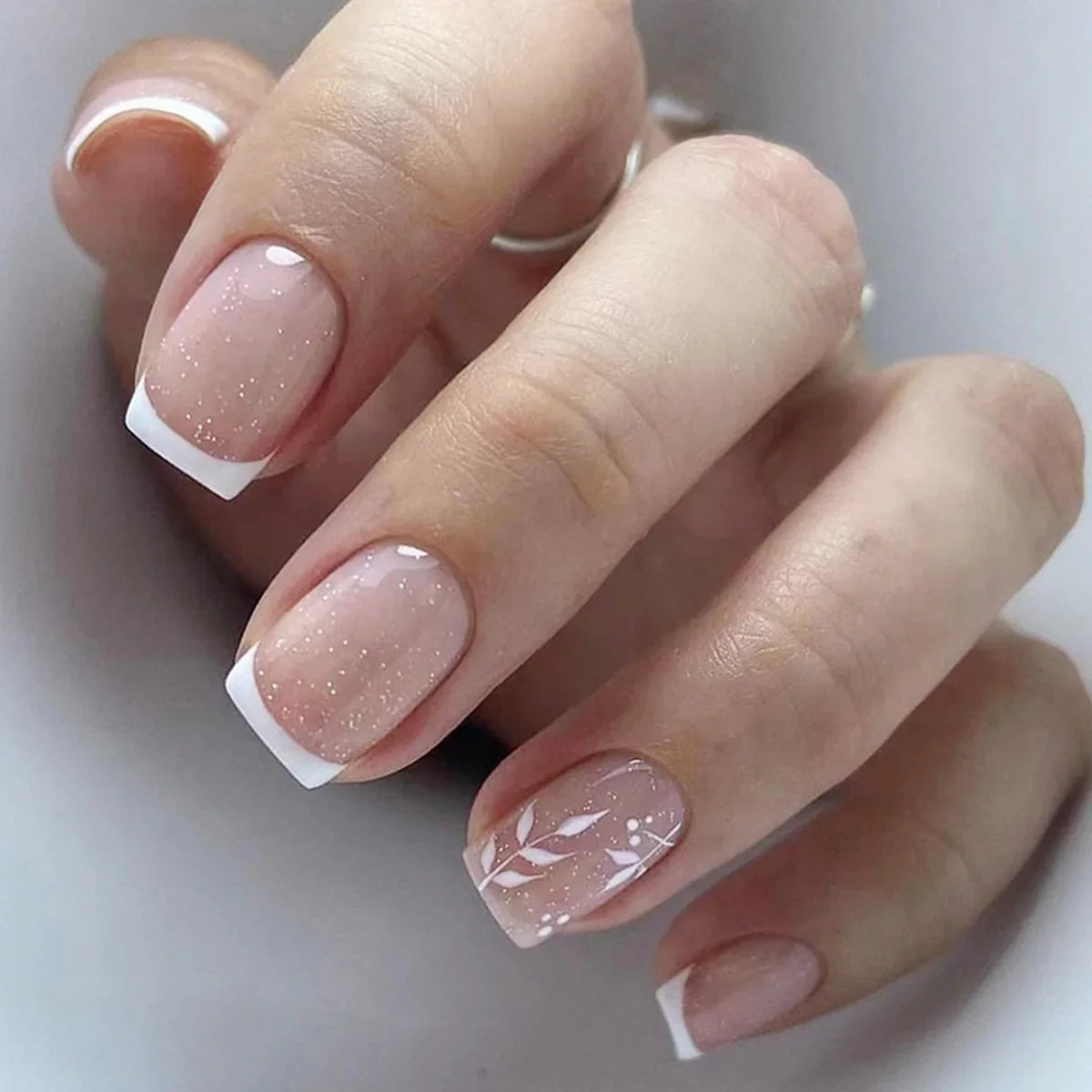 24pcs Pink Almond Short Press-On Nails Acrylic French Nail Sticker Flower Design Glossy Full Cover Artificial Nails Tips