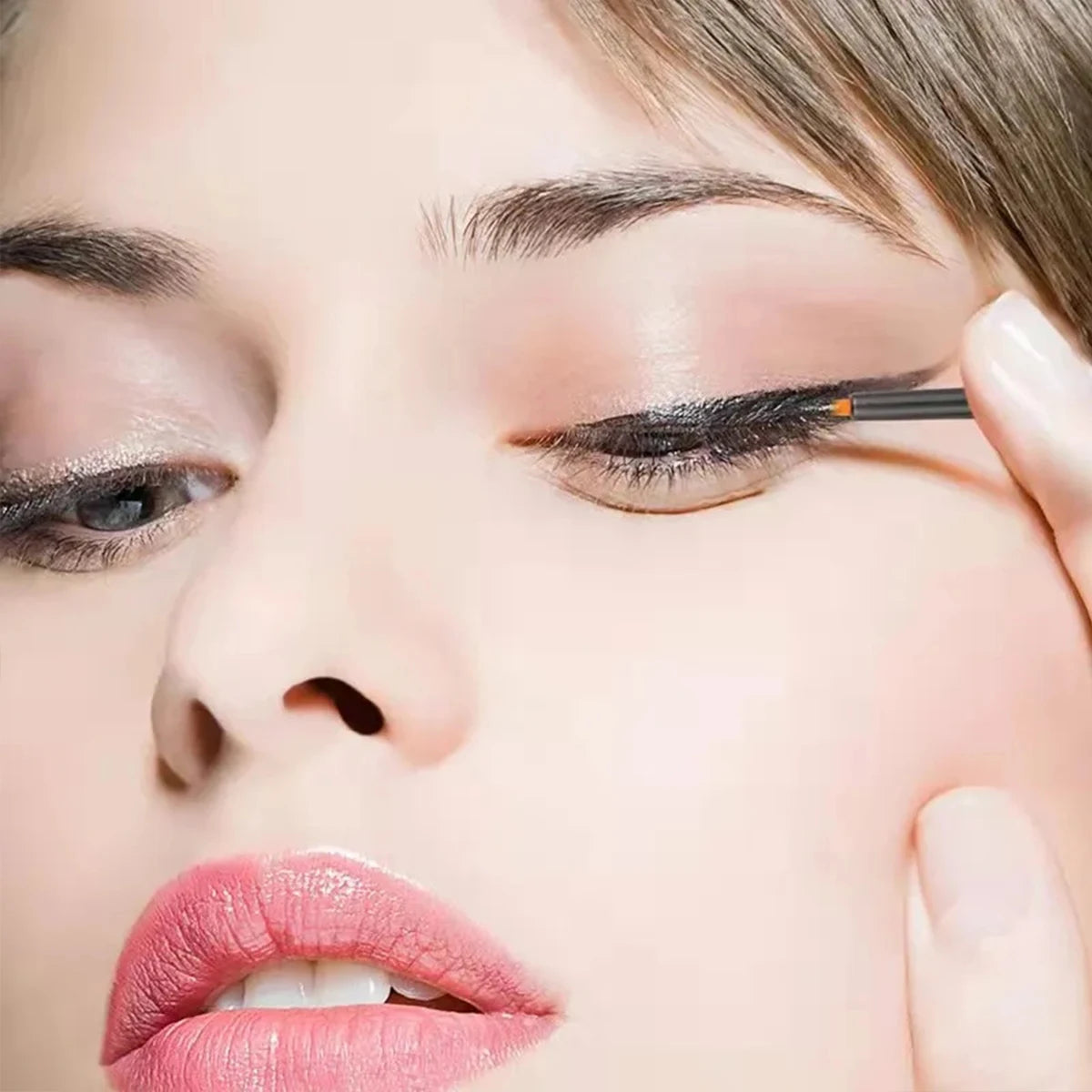 220Pcs Makeup Tools Kit Case Eyebrow Brush Eyelash Mascara Wands Lipstick Lip Brush Disposable Eyeliner Eyeshadow Applicator Set