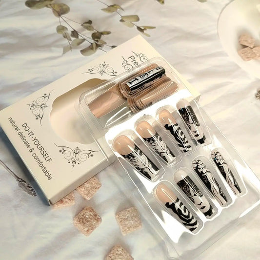 French Tips Press on Nails Long Fake Nails Black White Anime Comics Design Full Cover Punk Acrylic Artificial False Nails 24PCS