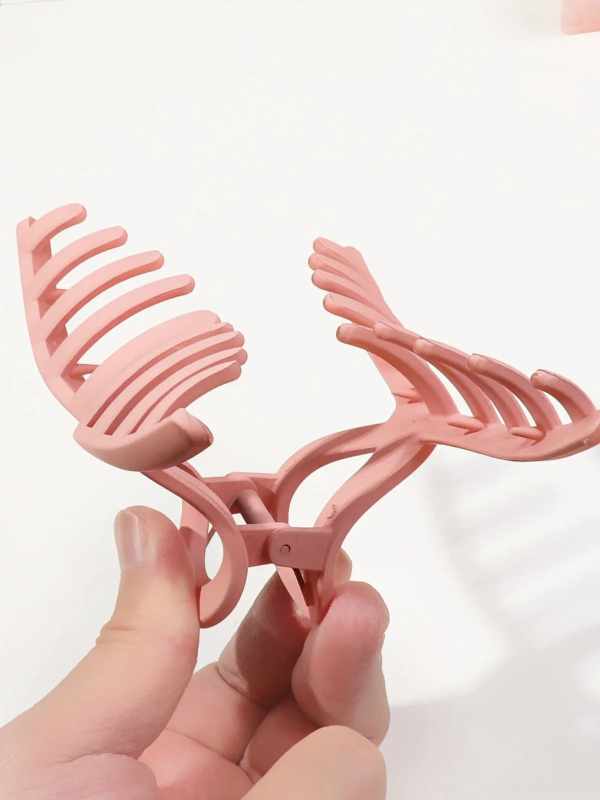 5 Pcs Mixed Colors And Shapes Big Hair Claw Clips for Women Girls Thin Thick Curly Hair, Strong Hold Jaw Clips.