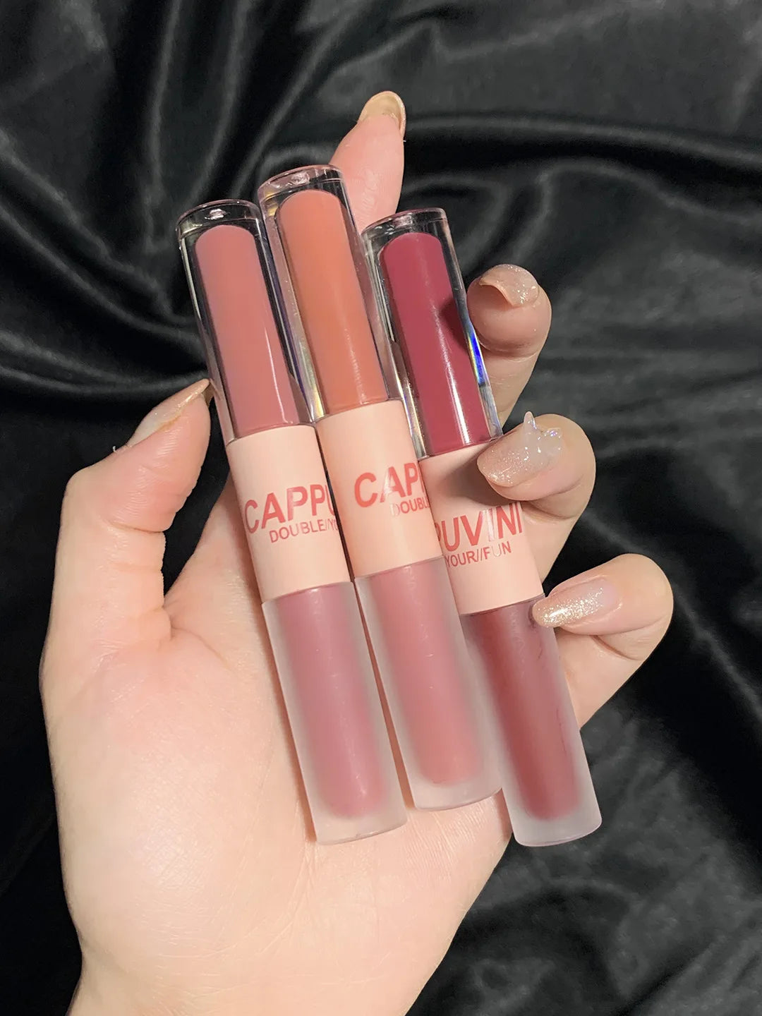 2-in-1 Matte Lipstick – Double Headed Lip Glaze, Moisturizing & Sweatproof