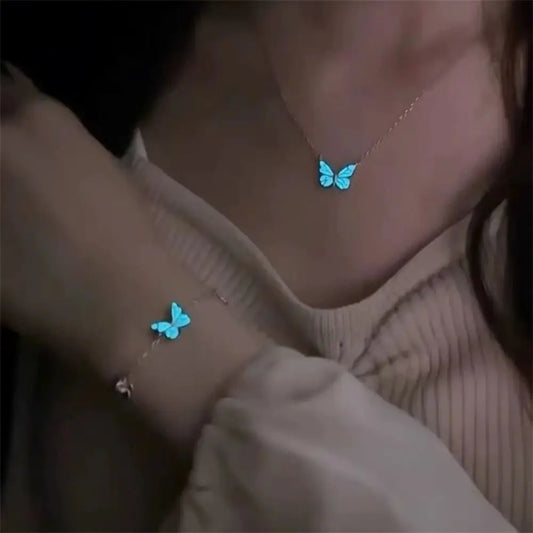 Fashion Simple Butterfly Necklace Blue Luminous Glow in The Dark Clavicle Chain Pendant Necklaces Party Jewelry Gift