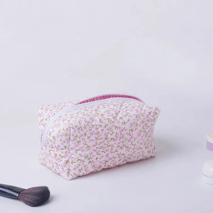 Storage Organizer Floral Puffy Quilted Makeup Bag Flower Printed Cosmetic Pouch Large Travel Cosmetic Bag Makeup Accessory