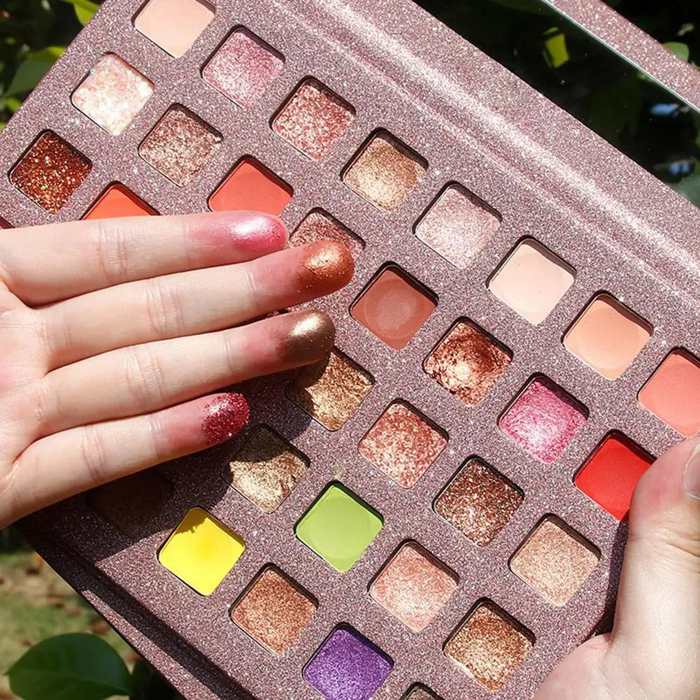 40 Colors Spotlight Eyeshadow Palette Shimmer Painting Galaxy Eyeshadow Kit Matte Pigmented Payoff Eye Shadow Powder Makeup