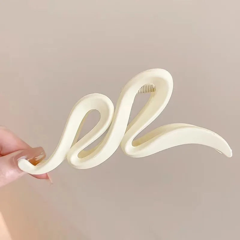 13cm Acrylic Hair Clips For Women Hairpin Matte Wave Hair Claw Clip Hair Accessories Girls Headwear 4 Colors New