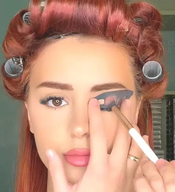 1/2PC Eye Makeup Tool Novice Beauty Assistant With Makeup Brush Universal Eye Shadow Makeup Eyeliner Tools，quick Makeup Template