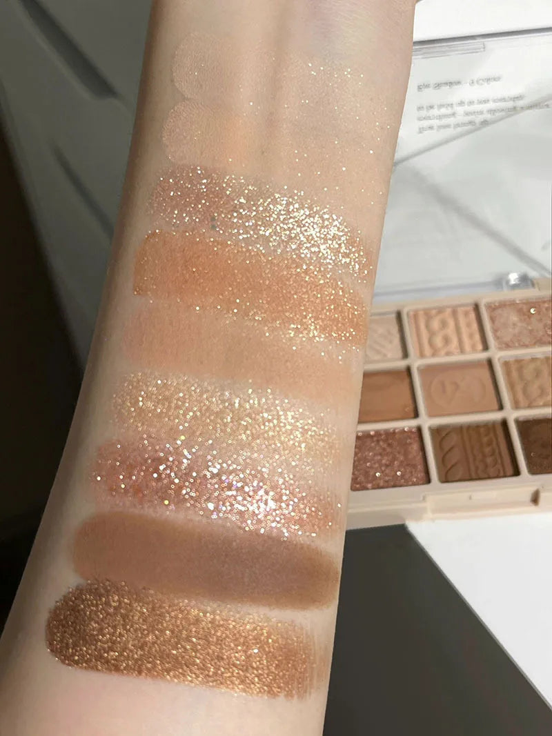 9-Color Eye Shadow Palette Glitter Pearly Eyeshadow Palette Nude Long Lasting Korean Charming Eyes Make Up Palette Cosmetics