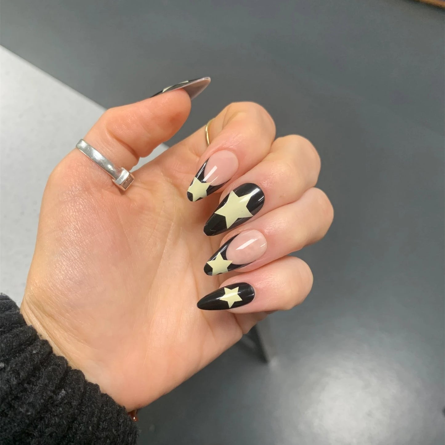 French White Tips Almond False Nails Y2K Black Star Designs Charm Fake Nail Full Cover Ballet Press on Nails Artificial Manicure