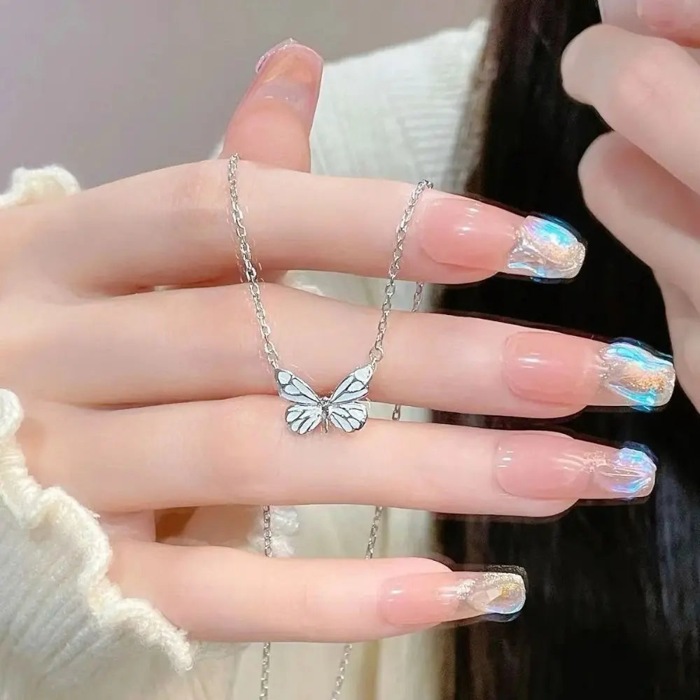 Fashion Simple Butterfly Necklace Blue Luminous Glow in The Dark Clavicle Chain Pendant Necklaces Party Jewelry Gift