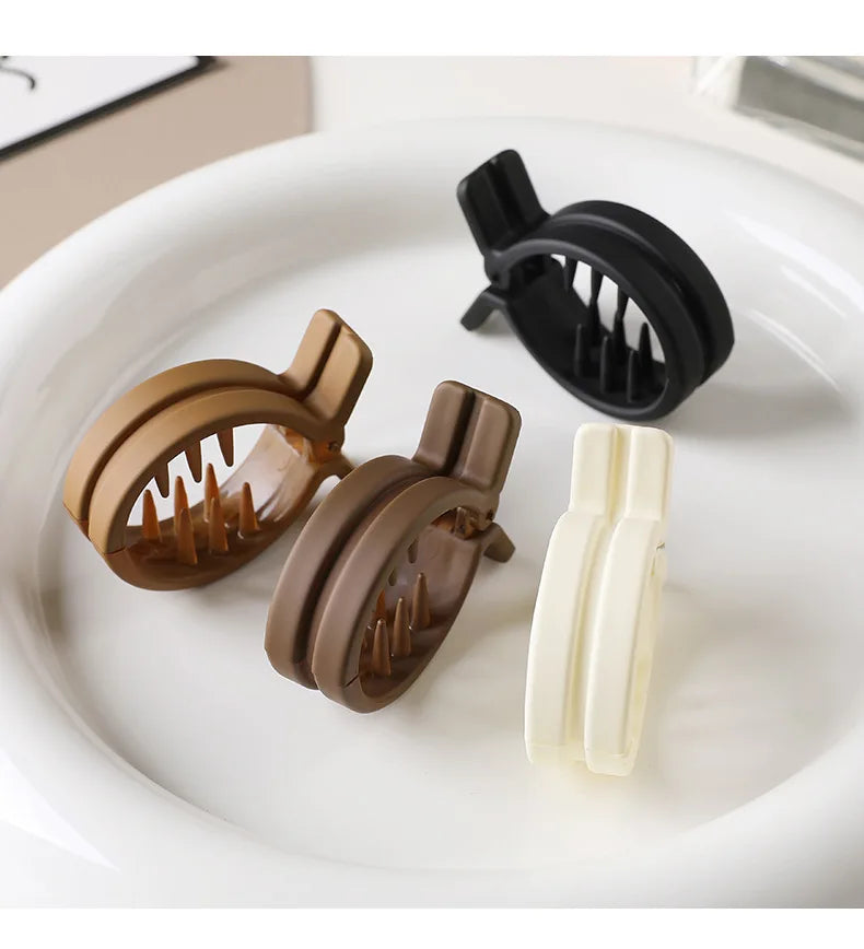 Round Hair Clip Grab High Ponytail Fixed Artifact Claw Hairpin Women Back Head Frosted Hairpin Anti-sagging Hair Style Claw Clip