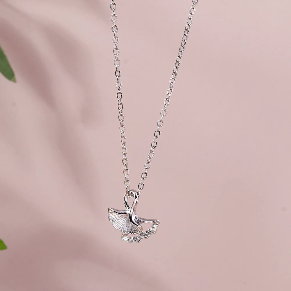Y2K Crystal Butterfly Heart Necklace Fashion Kpop Shiny Clavicle Chain Necklaces for Women Girls New Trend Party Gifts Jewelry