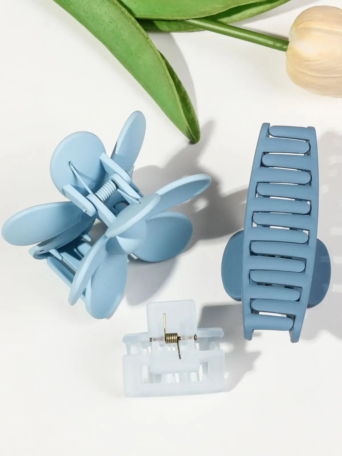 5 Pcs Mixed Colors And Shapes Big Hair Claw Clips for Women Girls Thin Thick Curly Hair, Strong Hold Jaw Clips.